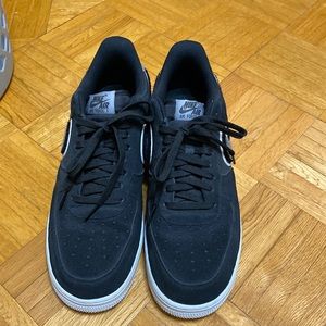 Mens Nike Air Force 1 07 LV8 Chenille Swoosh